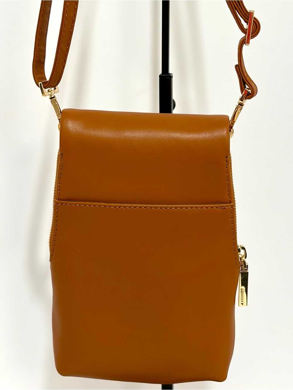Hammitt VIP Mobile Crossbody Bag In Cocoa Raffia With Shiny Gold Hardware NWOT - Picture 2 of 15